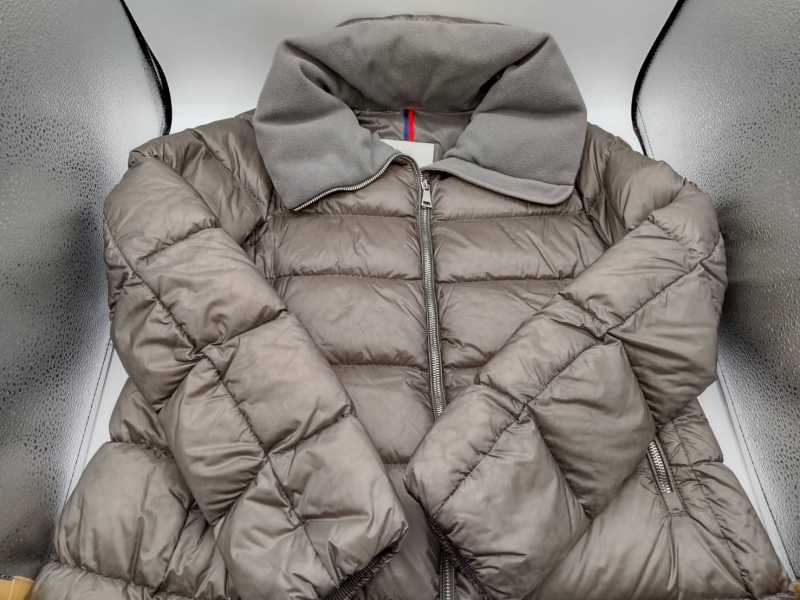 モンクレール買取　トルシー